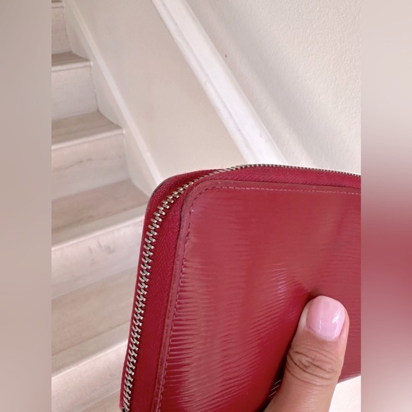 LOUIS VUITTON Red Epi Zippy Wallet - Picture 11 of 16
